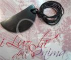 SHUNGITE PENDENTE MEZZA LUNA